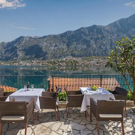 Apartments Vukovic Kotor Exterior photo